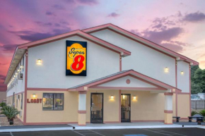  Super 8 by Wyndham Douglas  Дуглас